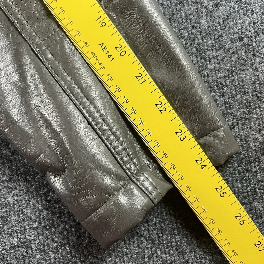 Urban Republic Men's Faux Leather Moto‎ Jacket Gray Quilted Size L